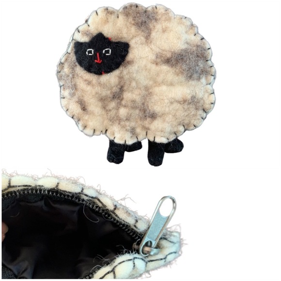 NWT Wool Sheep Shape Trinket Coin Zipper Purse Wallet 5x6 - Picture 1 of 9